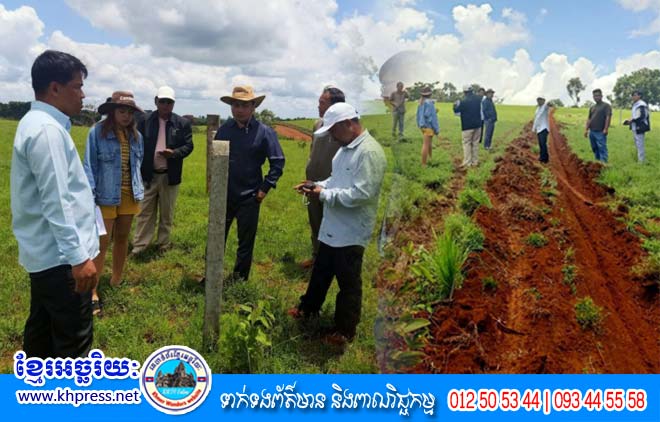 អាជ្ញាធរ​ស្រុក​អូររាំង ដឹកនាំ​ដោយ​លោក សៀក មុន្នី អភិបាល នៃ​គណ​:​អភិបាលស្រុក បាន​ចុះ​ពិនិត្យ​ទីតាំង​ដី​ទំនាស់​ដ៏​រ៉ាំរ៉ៃ ជាក់ស្ដែង ដើម្បី​ដោះស្រាយ​ជូន​ប្រជាពលរដ្ឋ​មួយ​កន្លែង​ក្នុង​ភូមិ​ពូ​ហ្យា​ម ឃុំ​សែន​មនោ​រម្យ ស្រុក​អូររាំង​